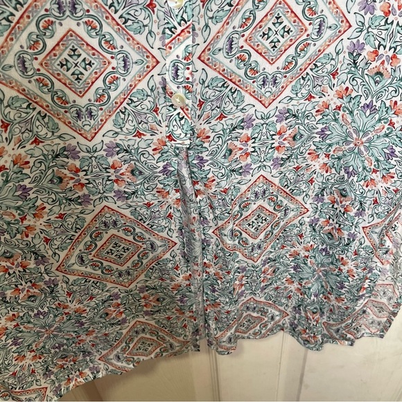 AP. NY Pastel Floral Button Up Tunic Sz M - Picture 10 of 10